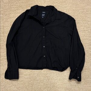 EUC GAP Black Cropped Collared Shirt size M